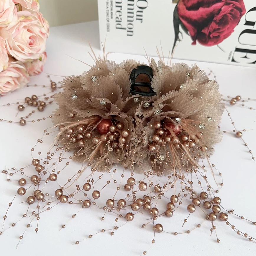 

2024 Осень/Зима Двойной пион с кисточками и бусинами Заколка-акула для волос - Универсальный аксессуар для прически в стиле Y2K