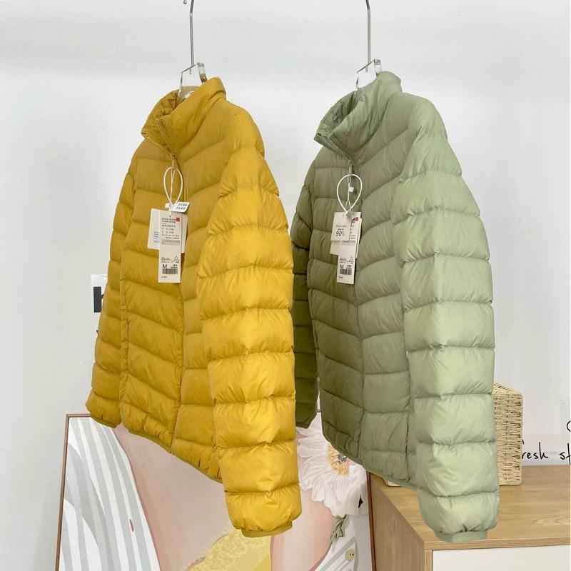 Autumn and winter new lightweight down jackets for women, white duck down short stand-collar down jackets for women