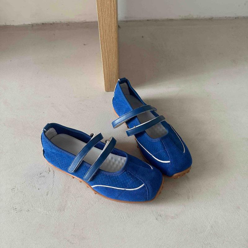 

Leather retro red Mary Jane shoes women s 2025 new versatile shallow mouth sports casual shoes ballet single shoes women 40