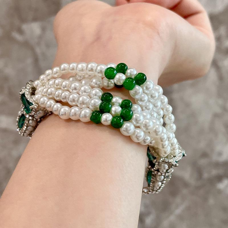 Smaragd Französisch Retro Diamant Perlen Ohrring Set mit Exquisite Perlenarmband