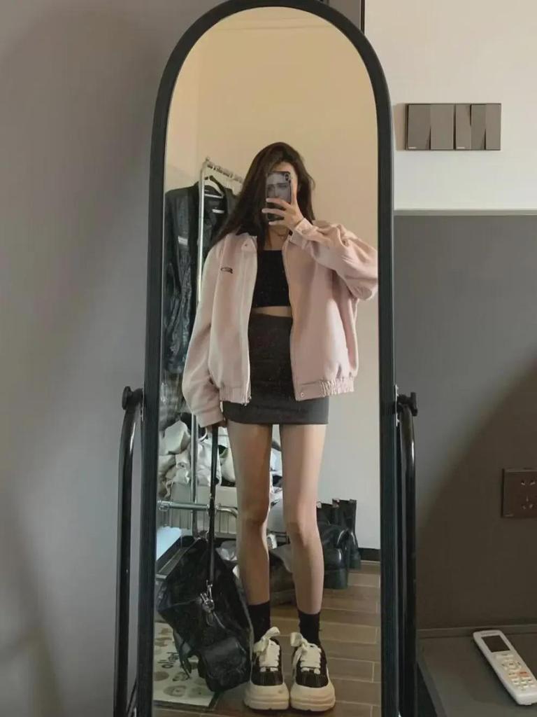 Hong Kong Style Pink Lapel Workwear Jacket for Women - Retro Spring/Autumn Design