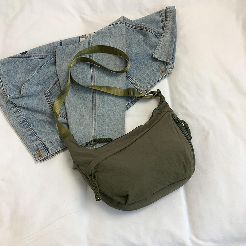 Versatile Sling Tote Bag For Women Trendy Nylon Crossbody Bag For Daily Outfits