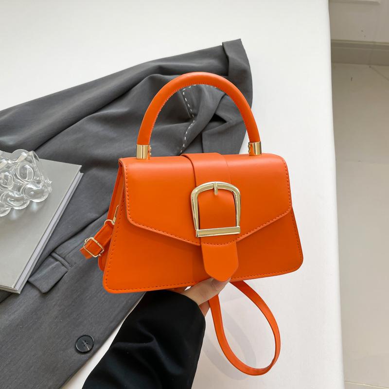 

Niche design 2025 новая маленькая квадратная сумка простая и вместительная сумка через плечо женская индивидуальная универсальная однотонная сумка оранжевый