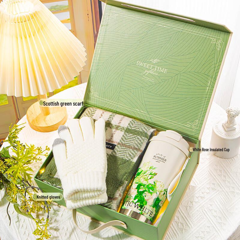 Forest Series Scarf & Thermos Gift Set Green Scarf + Thermos + Knitted Gloves