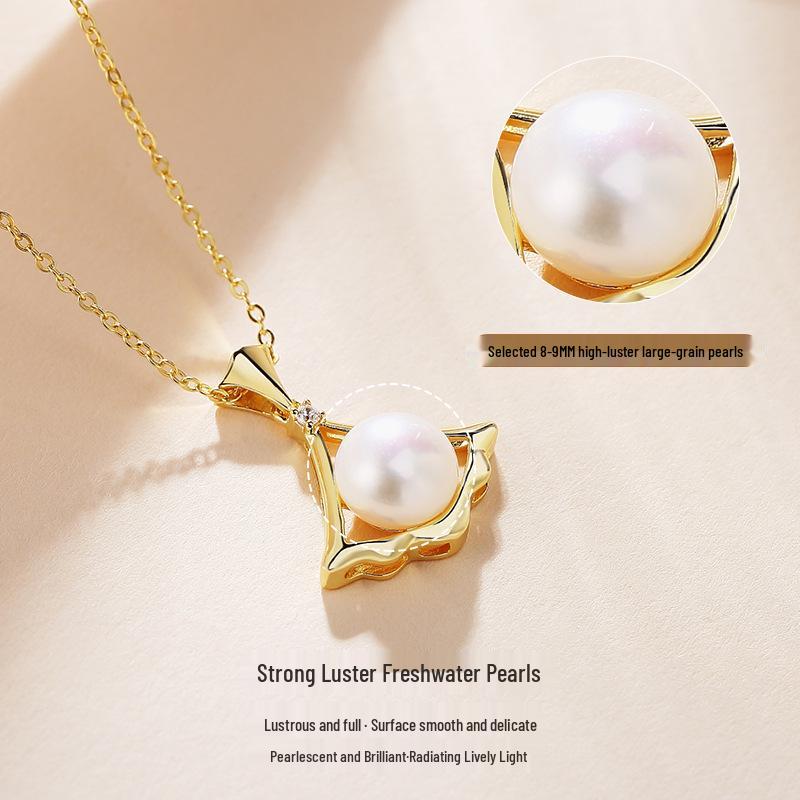 Elegant S925 Sterling Silver Necklace with Fan-Shaped Freshwater Pearl Pendant for Women