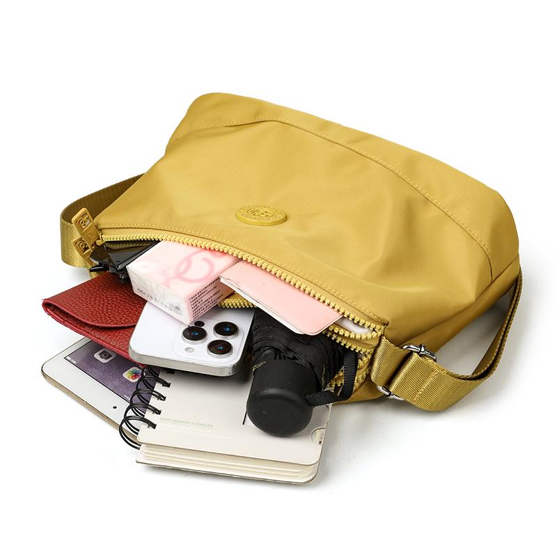 Sac à bandoulière en nylon imperméable multicouche pour femme