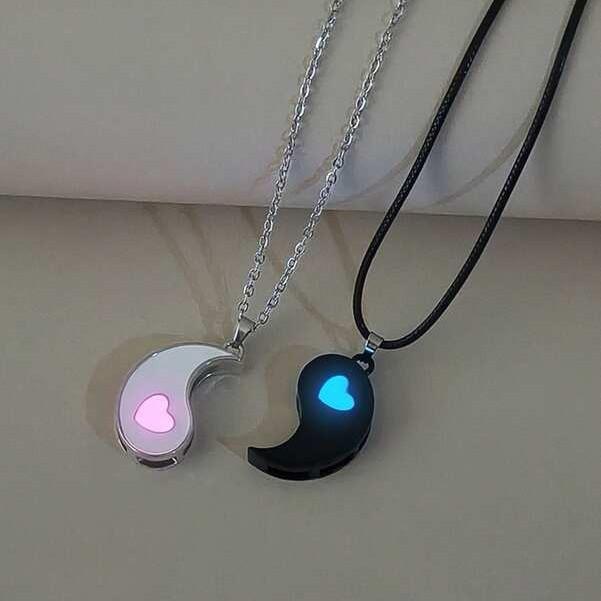 Glowing Heart Pendant Couple Necklace Set Valentine's Day Gift with Tai Chi Design for Friends