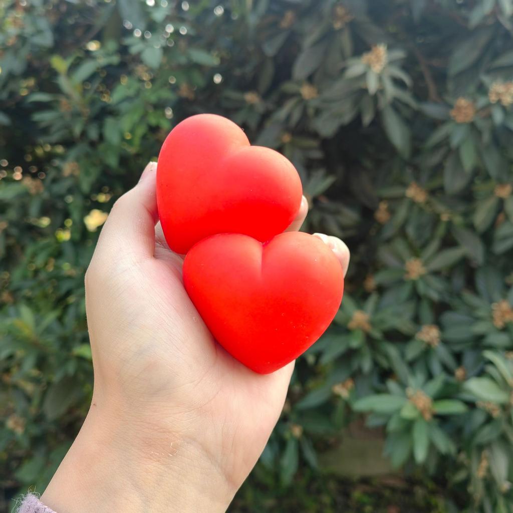 New Stress Relief Toys Red Love Heart Pinch Music Adult Vent Ball Heart-shaped Children's Squeeze Toy Offi Decompression Toys
