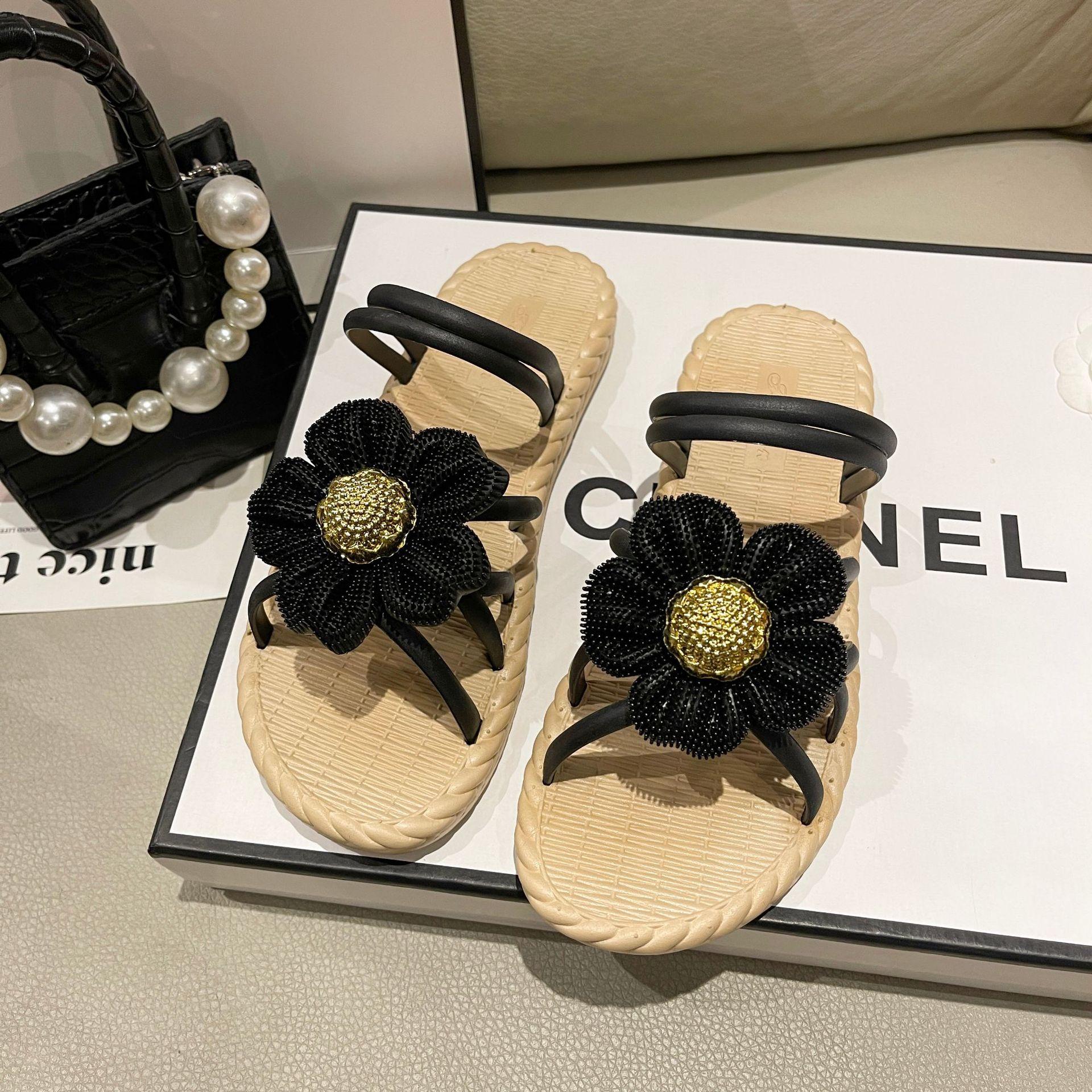 

Модные женские новые летние туфли двойного назначения Цветочные модные универсальные сандалии Повседневные сандалии с открытым носком Женские легкие модные тапочки Zapatos 40 41 чёрный