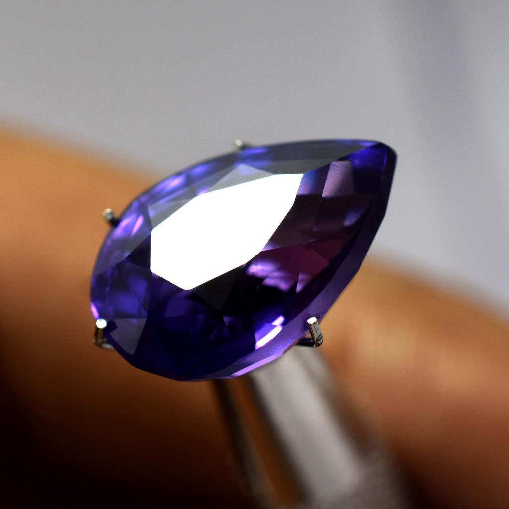 Natural Purple Tanzanite Loose Gemstone 9.50 Ct Pear Shape for Jewelry Making and Gem Collections