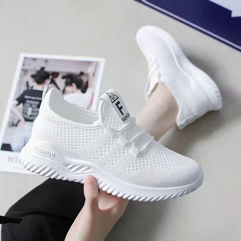 Flyknit casual shoes, comfortable soft soled sports shoes, fashionable and lightweight student shoes, white shoes for women