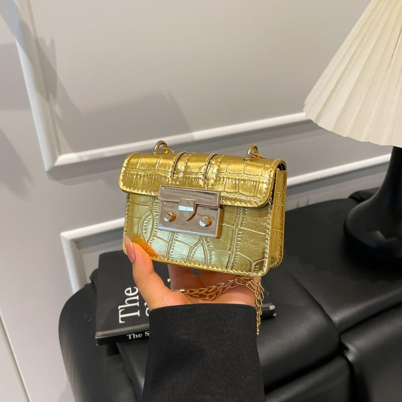 Fashion trend simple and versatile mini square bag women's new summer texture small bag niche messenger bag