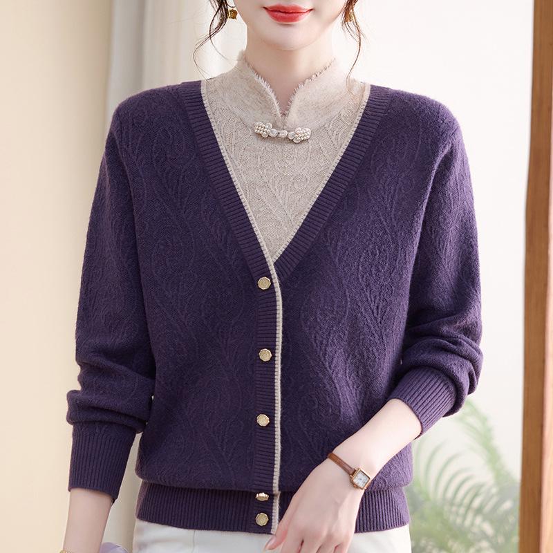 2025 Women's Plus Size Elegant Velvet-Lined Winter Sweater