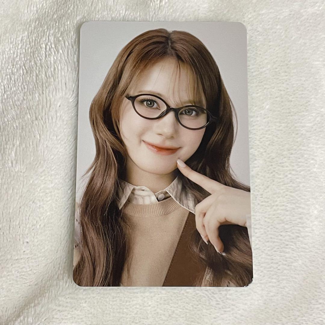 

[USED] NiziU Nina venue-limited 10,000 yen bonus trading card