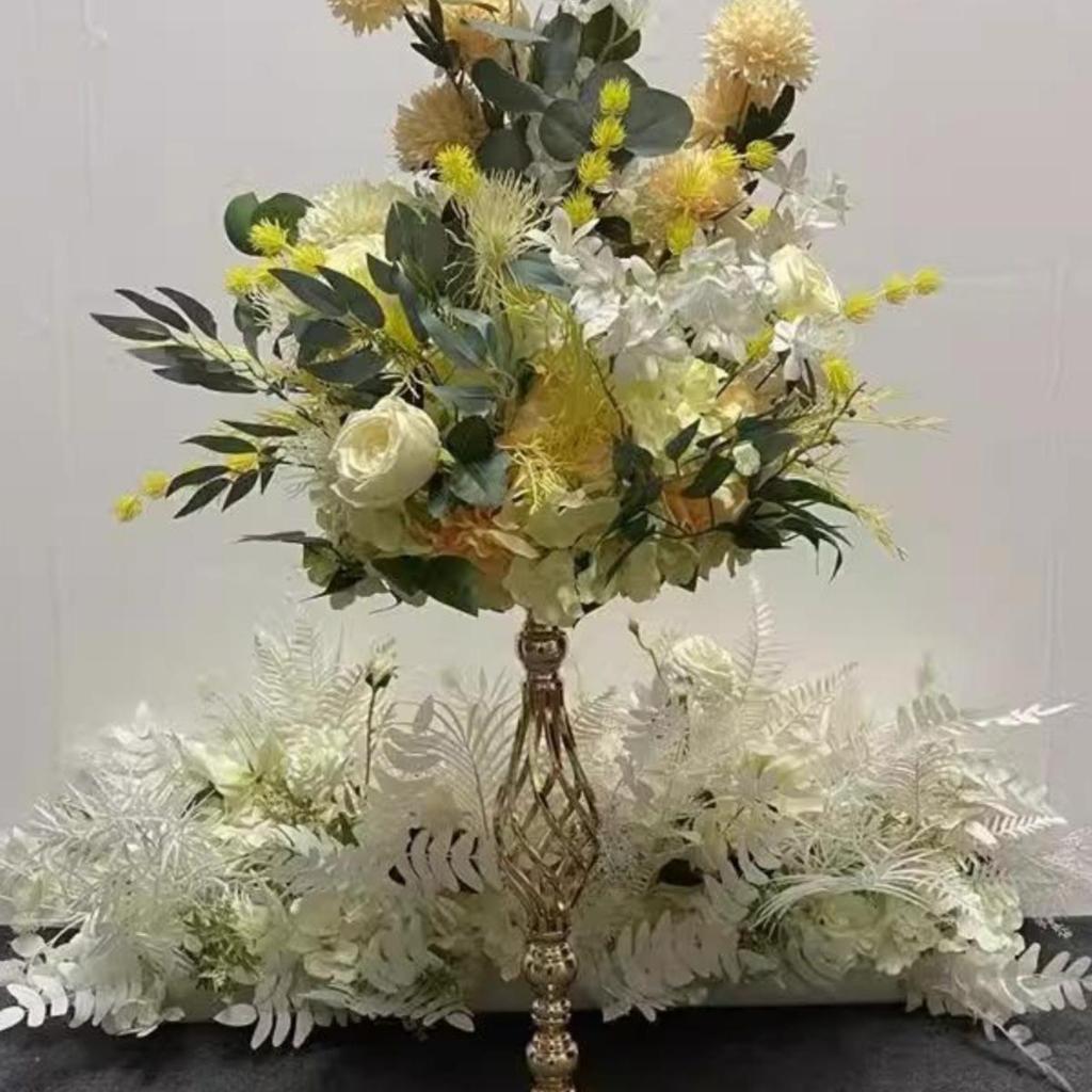 Golden European Iron Art Flower Stand for Wedding Decor and Sign-in Table