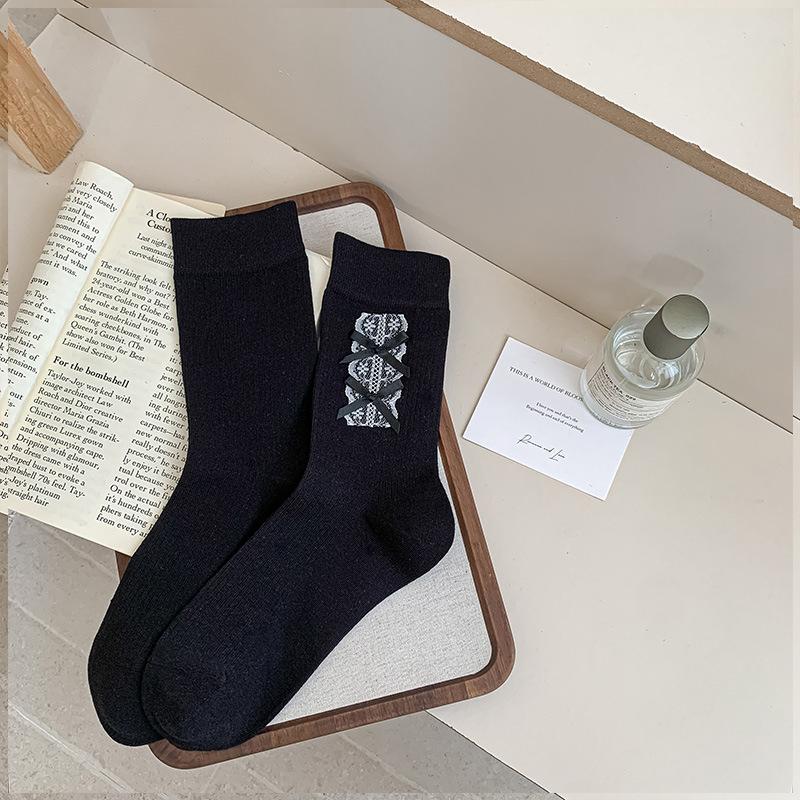 Female Autumn New Style Sweet Lace Edge Double Bow Boneless Tube Stack Socks