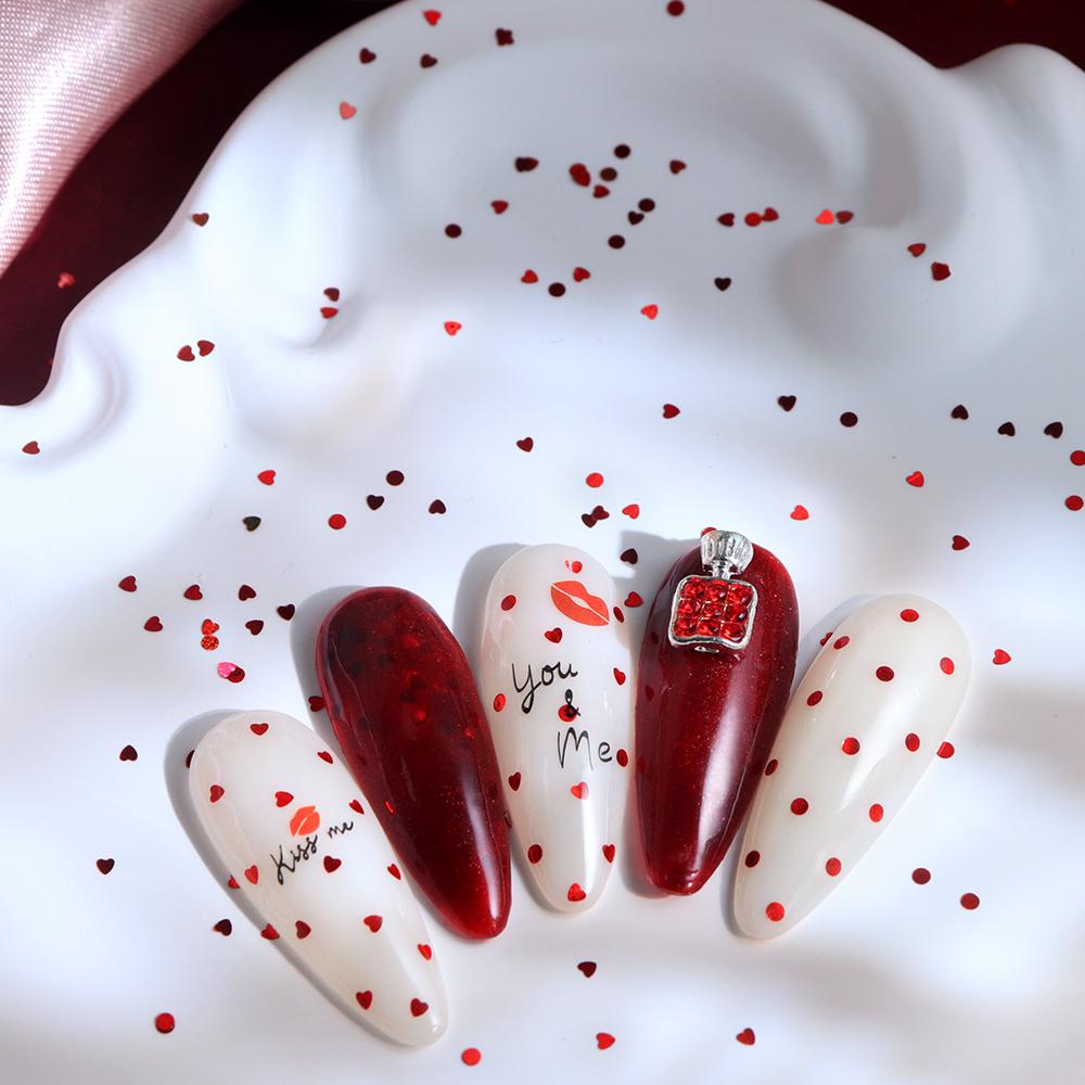 1 Box Red Golden Star Love Heart Nail Art Sequins Christmas Decoration for DIY Women's Nail Salon Design Decoration Festive Nail Parts Nail Supplies