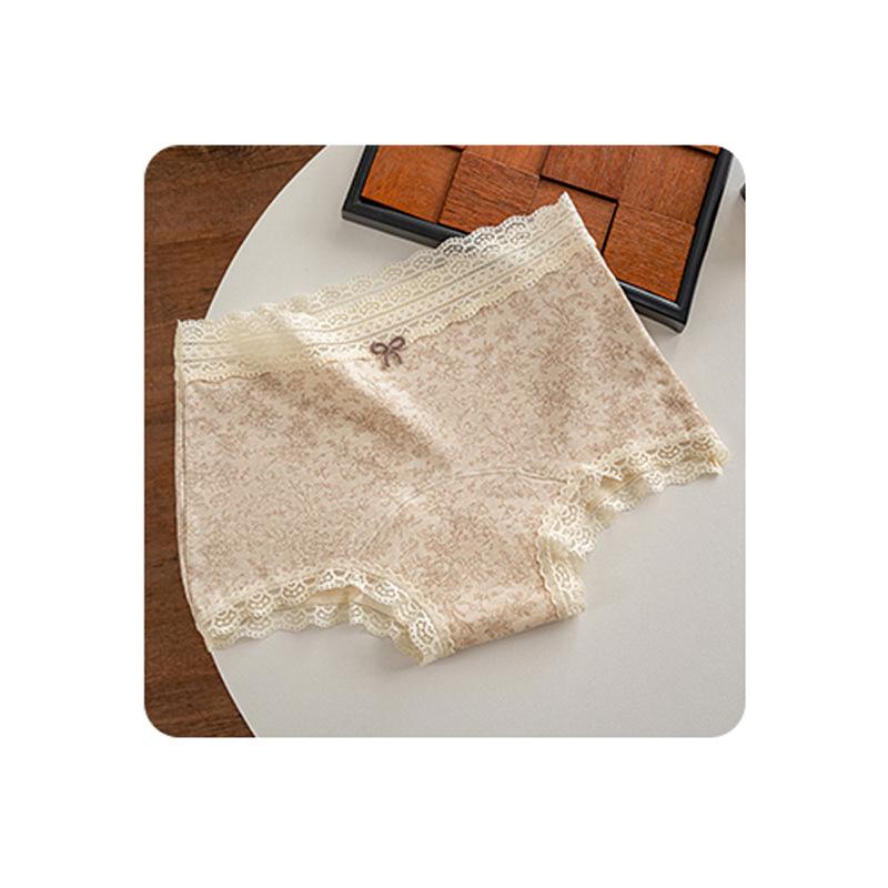 Ladies Spring and Autumn Lace Cotton 10A Antibacterial Cotton Long Crotch Waist Flat Angle Briefs