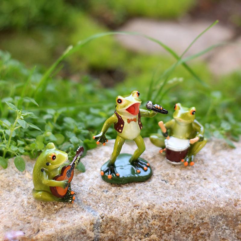 Resin Cute Frog Statue Fairy Garden Decor, Spring Outdoor Yard Flower Pot Patio Lawn Indoor Table Shelf Desk Decorations
