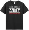 Wegen meines Alters wird oft für einen Erwachsenen gehalten Witz Zitat für Erwachsene Unisex T-Shirt