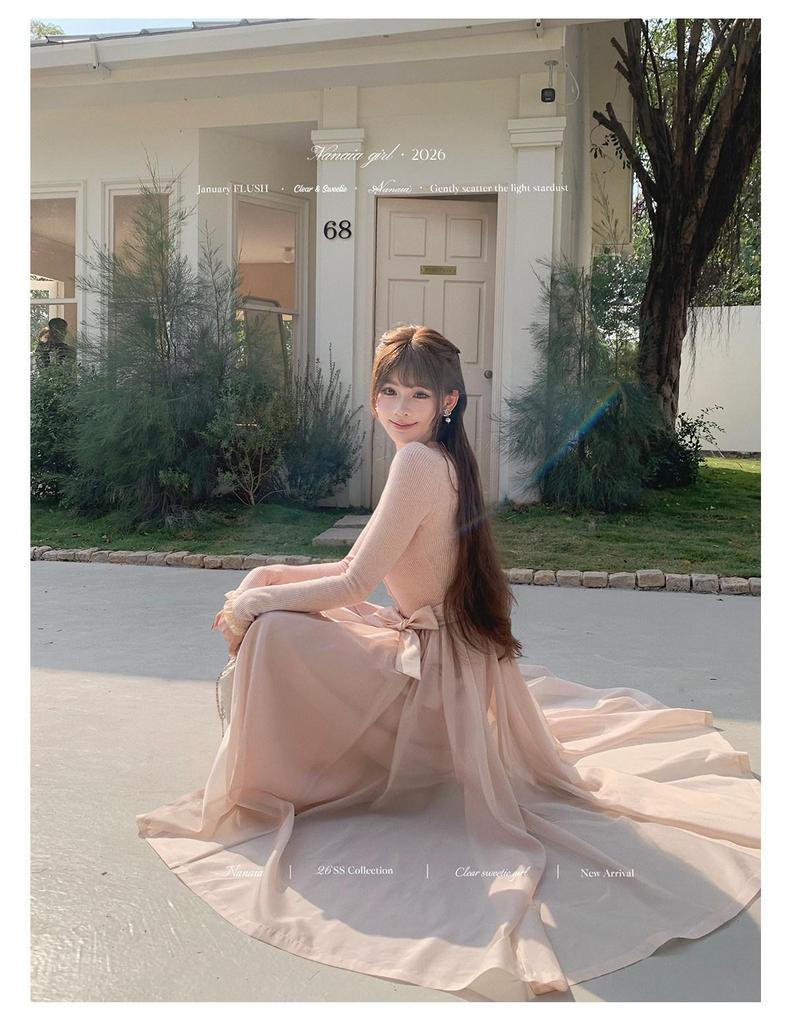 Sweet Narcissus Camellia Knit Dress with Lace Ruffle Collar & Flowy Gauze Skirt