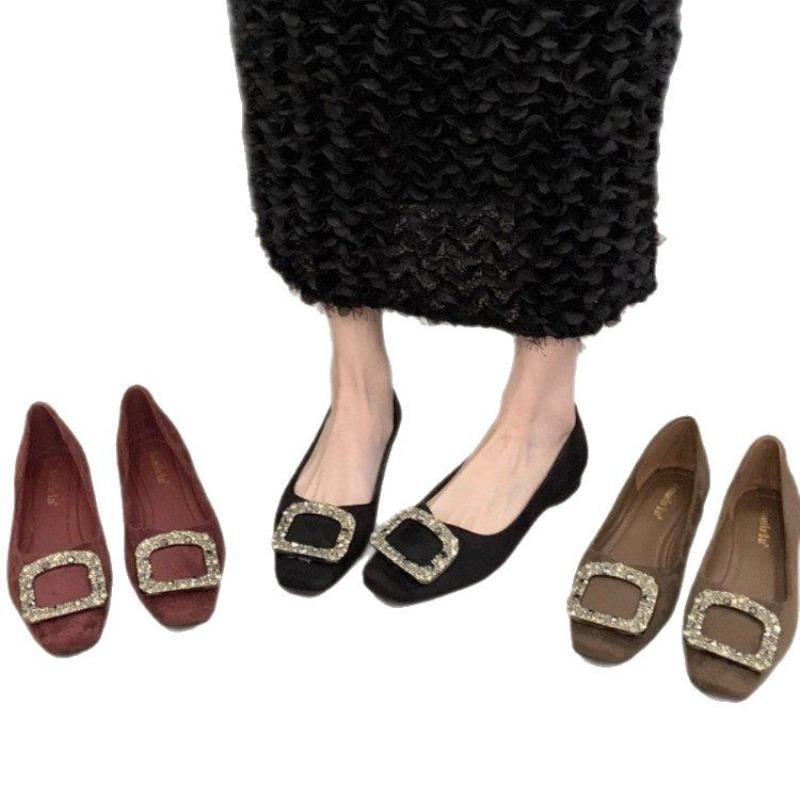 Low-cut Women's Shoes with Square Fasteners and Round Tips, Flat-bottomed Single Shoes, New Style