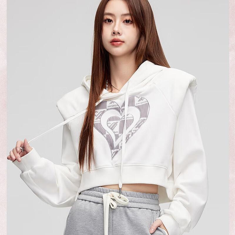 

Women s Cropped Hooded Sweatshirt with Heart Graphic L