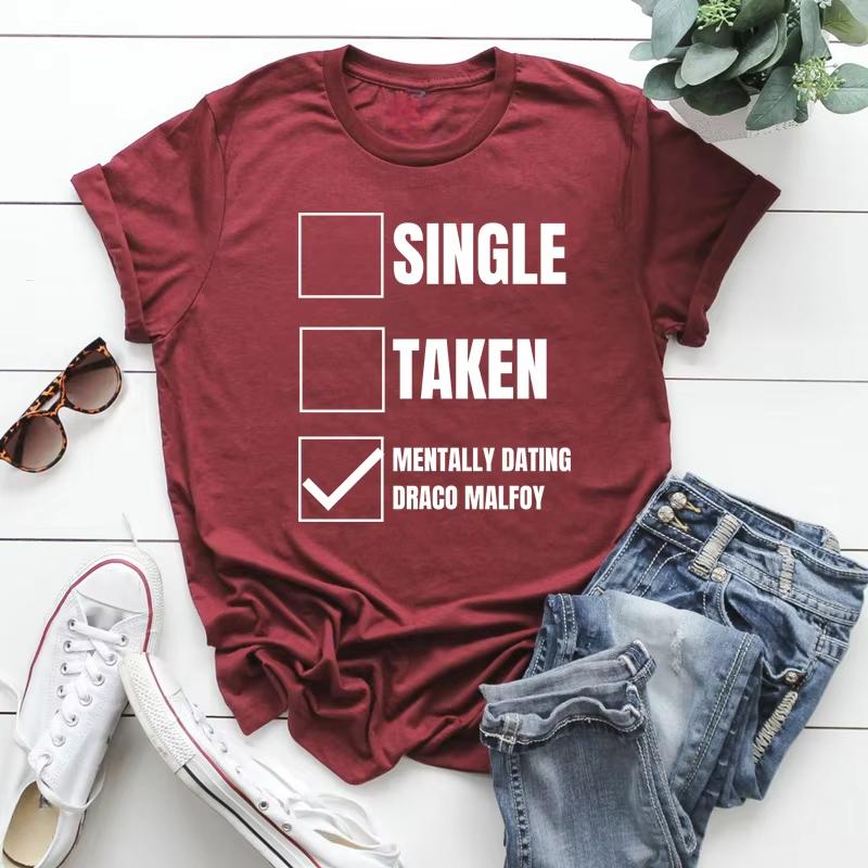 

Футболка с надписью «Mentally Dating Draco Malfoy» Смешная футболка с контрольным списком Крутая футболка с надписью «Malfoy» Футболка с надписью «Magic School Wizard» Хипстерские топы S вино красного