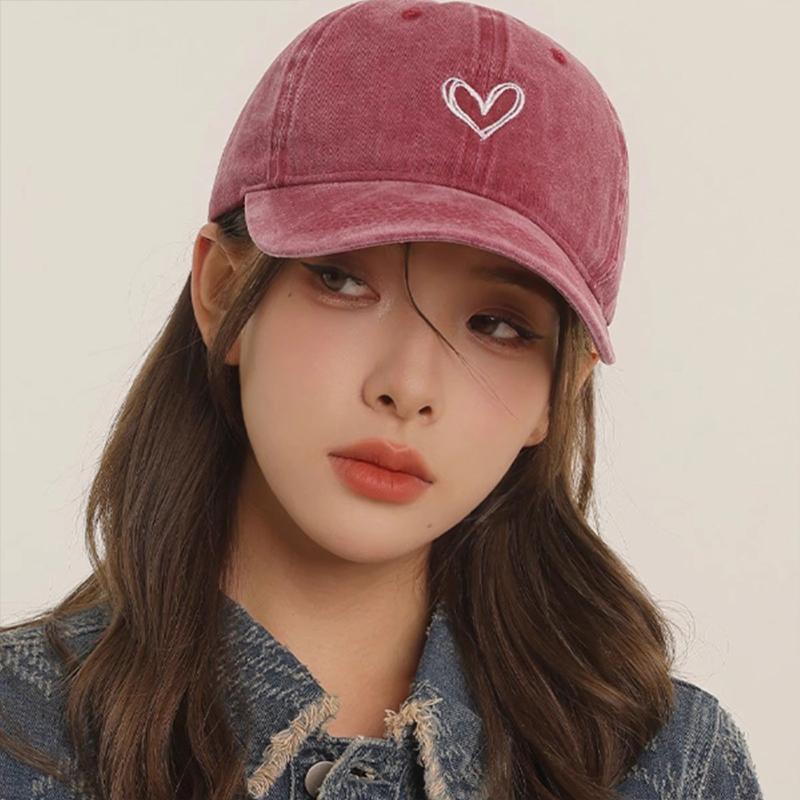 Vintage Solid Color Baseball Hat for Women Love Heart Embroidery Adjustable Sunshade Duck Tongue Cap Girls Peaked Outdoor Hat