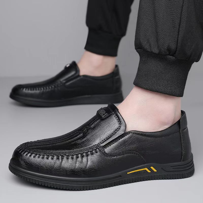 Summer Breathable Cowhide Designer Brand Men's Cowhide Lazy Bean Shoes New Men's Breathable Round Toe Soft Soled Loafers