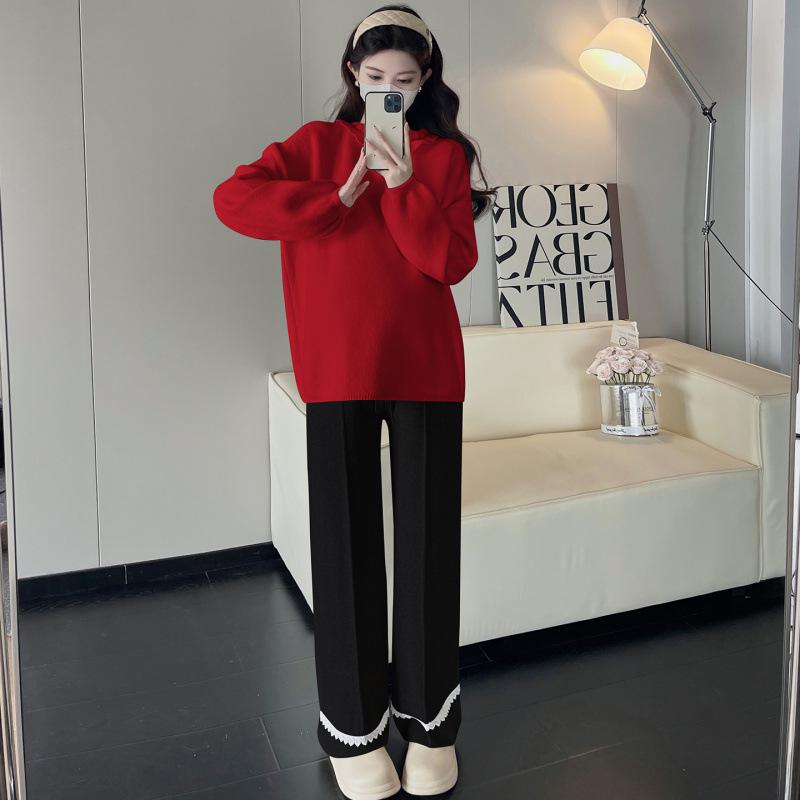 

Maternity V-Neck Knitted Sweater & Wide-Leg Pants Set with Wood Ear Collar - Nursing Friendly 2XL
