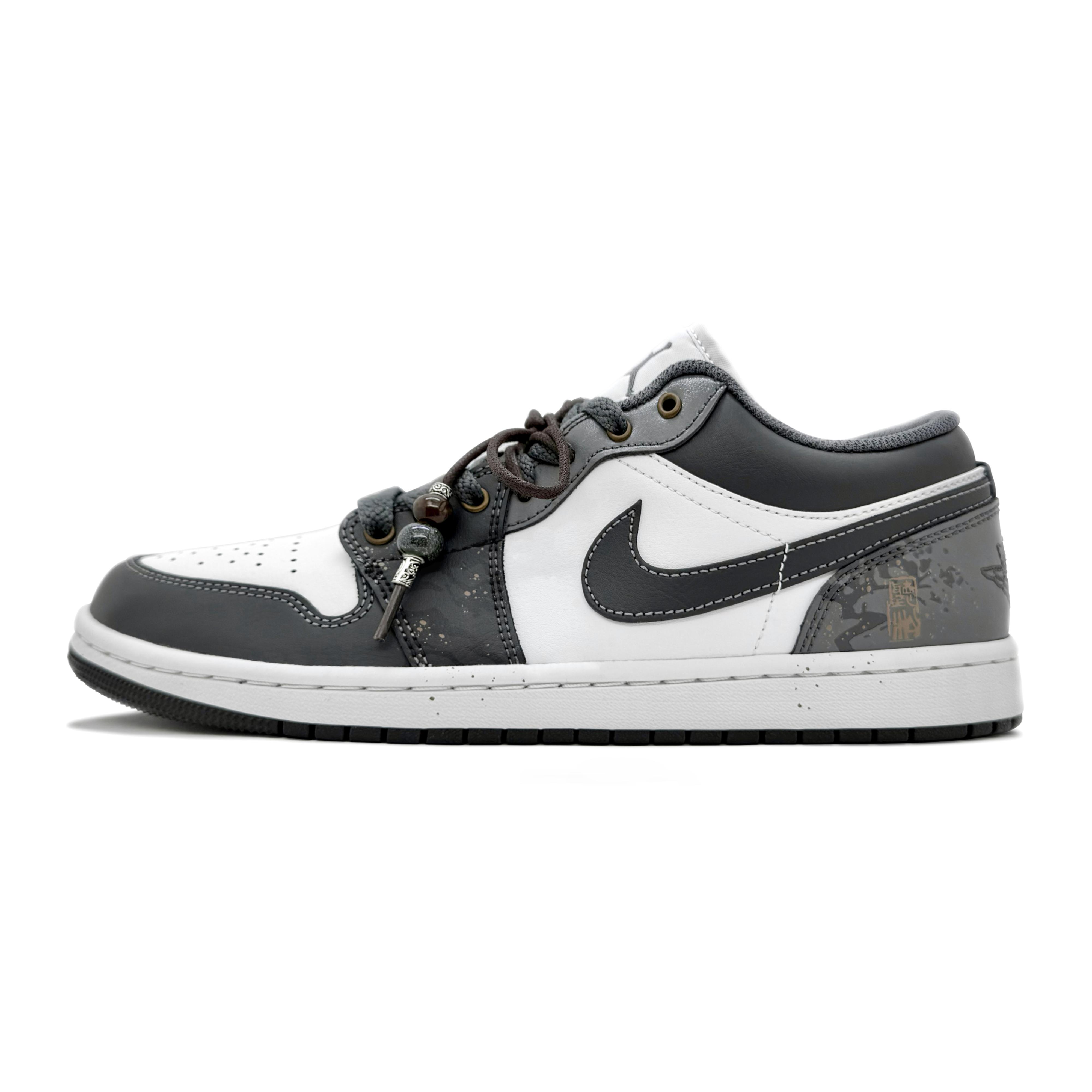 

Jordan Air Jordan 1 Abrasion Resistant Abrasion Resistant Low top Vintage Basketball Shoes Unisex Gray White 553558-044(Team191-) 40.5