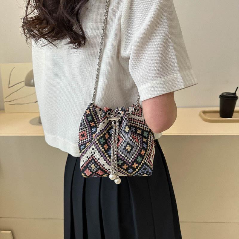 Chic Round Cotton Linen Crossbody Bag With Colorful Stitching And Soft Texture