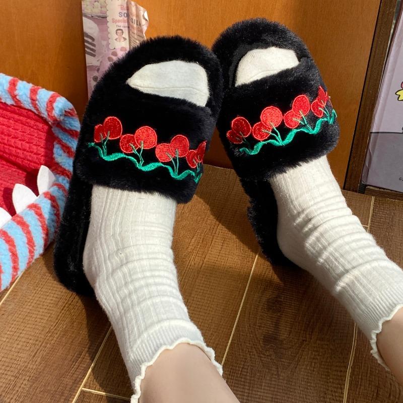 Fashion 2025 New Strawberry Cherry Embroidery Summer Fluffy Slippers Indoor Slippers Female Women Slippers Casual and Comfortable Shoes