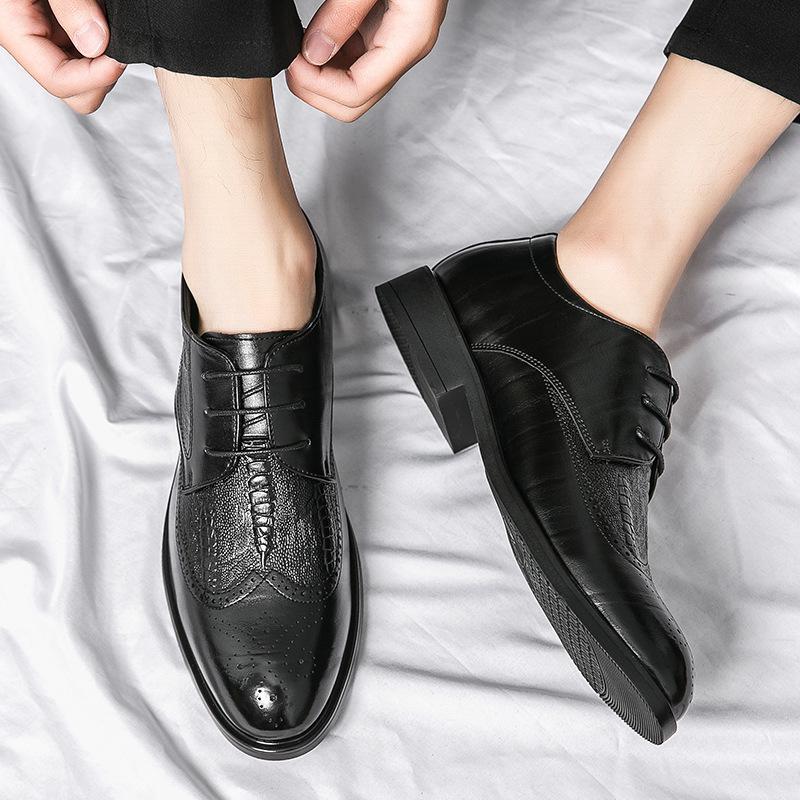 Men's Business Dress Pointed Leather Shoes Brock Flower British Red Lace-up Wedding New Leather Shoes