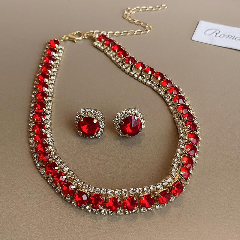 

Diamond-encrusted zircon square necklace light luxury high-end versatile collarbone chain ins retro court style jewelry women