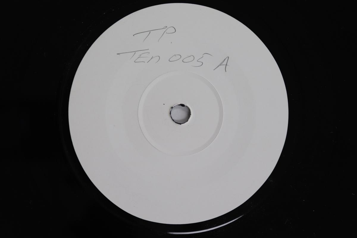 

7inch Record KINGSTONIANS / ERIC BARNET - You Don t Remember Me / Quaker City NONE NOT ON LABEL / 2012 UK Reggae, Ska & Dub Used