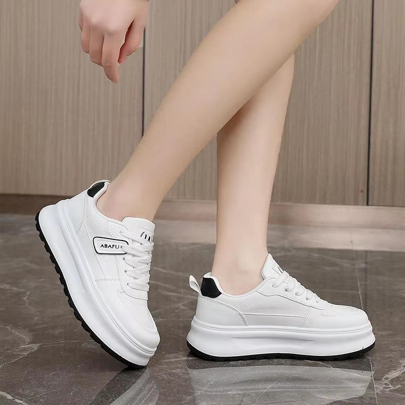 Fashion Spring New Women Small White Shoes 2025 Trendy Thick Bottom Womans Casual Sneakers Vulcanized Shoes Student Board Shoe De Mujer