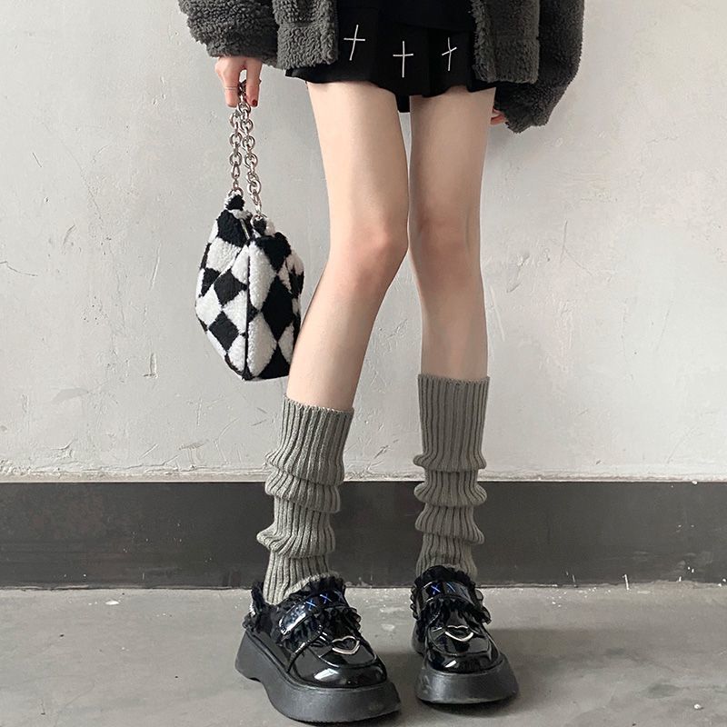 Herbst Winter Japanischer Stil Warme Mid-Calf Niedliche Spitzensocken Gestrickte Bommel Slouchy Wadenstulpen für Damen