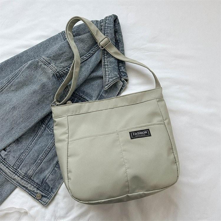 Versatile Soft Fabric Shoulder Bag For Women In Fashionable Colors And Chic Style