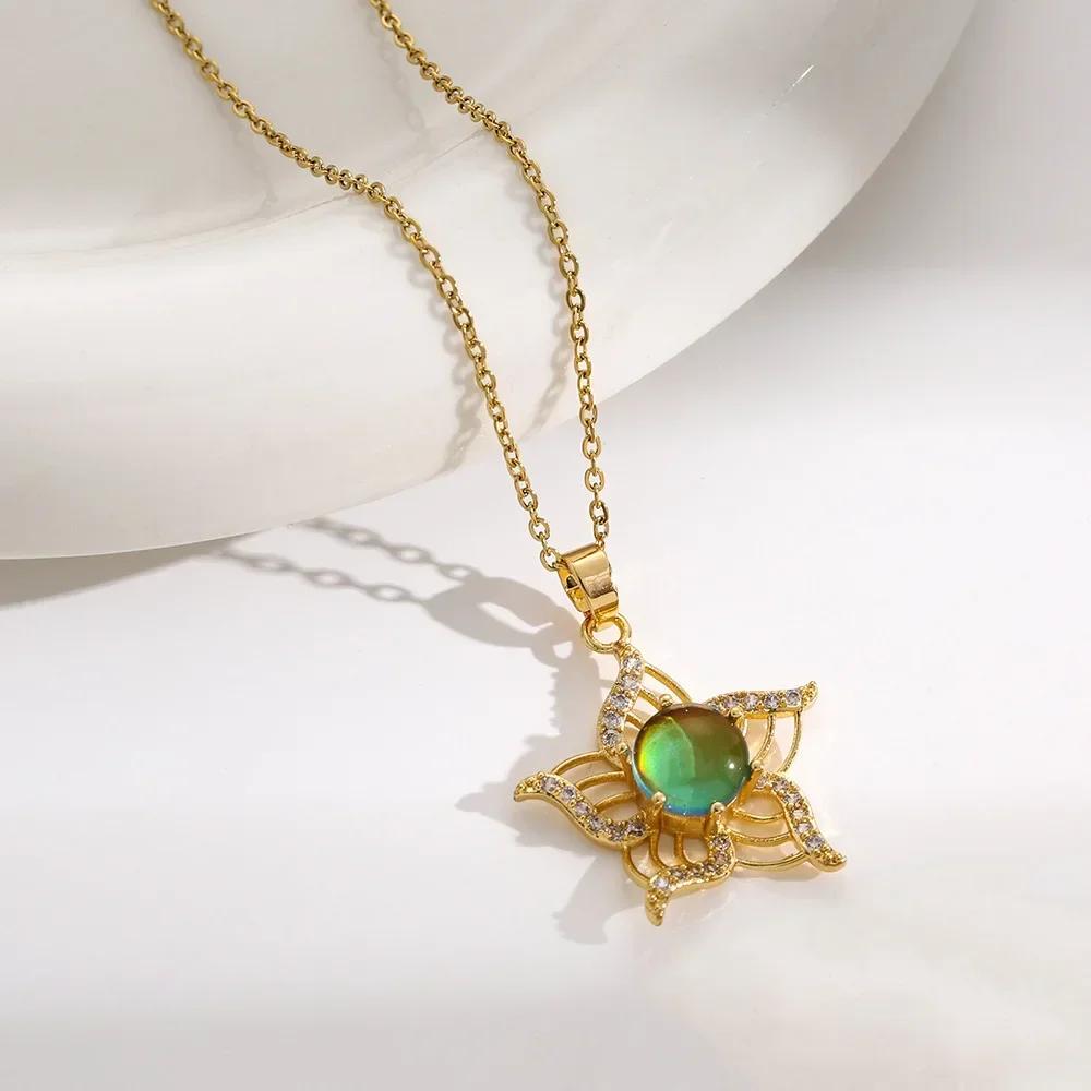 Nova Moda Coreana Colar com Pingente de Coroa Esmeralda para Mulheres Charme Cor Dourada Aço Inoxidável Gargantilhas de Cristal Joias de Casamento Presente