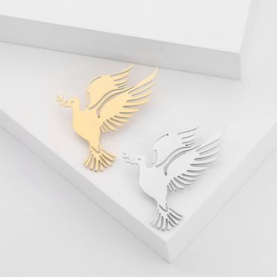 Creative Stainless Steel Peace Dove Brooch Fashion Personalized Apparel Accessories Pin Anti-Light Button