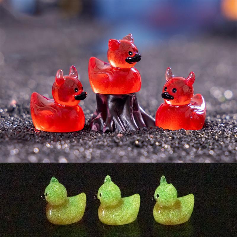 3Pcs/Bag Mini Resin Halloween Devil Duck Luminous Ornament Micro Landscape Diy Crafts Car Home Glow-In-The-Dark Decoration Gifts