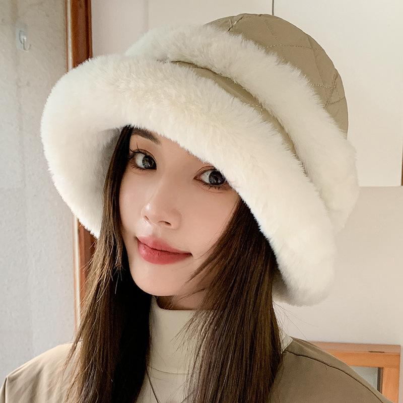 Winter Hat Women's Outdoor Fleece Windproof Neck Protection Ear Protection Bucket Hat Korean Version Fashion Small Plush Hat