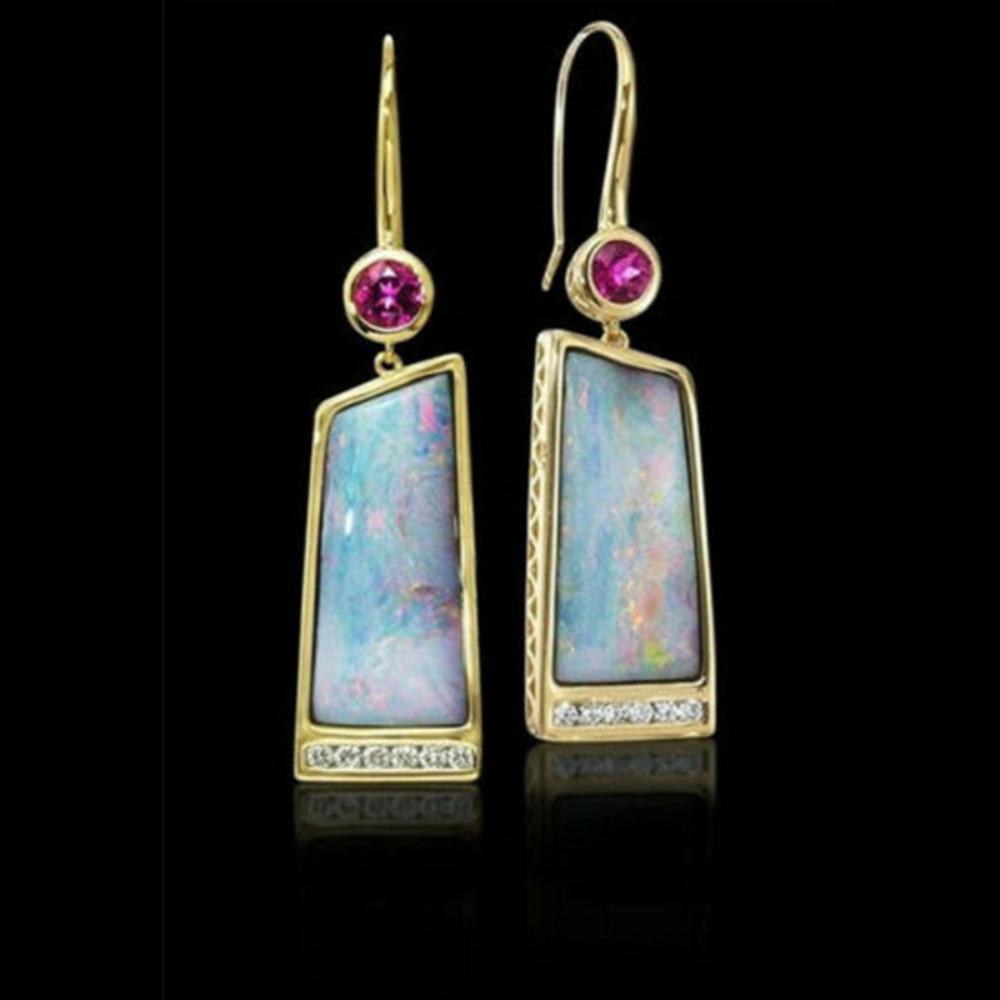 Retro Love Shape Strange Earrings European Beautiful Woman Earrings