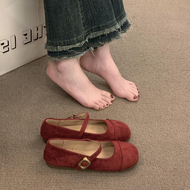 French shallow single shoes female 2025 spring and autumn new fairy with skirt Mary Jane women's shoes flat-soled soft-soled beanie shoes