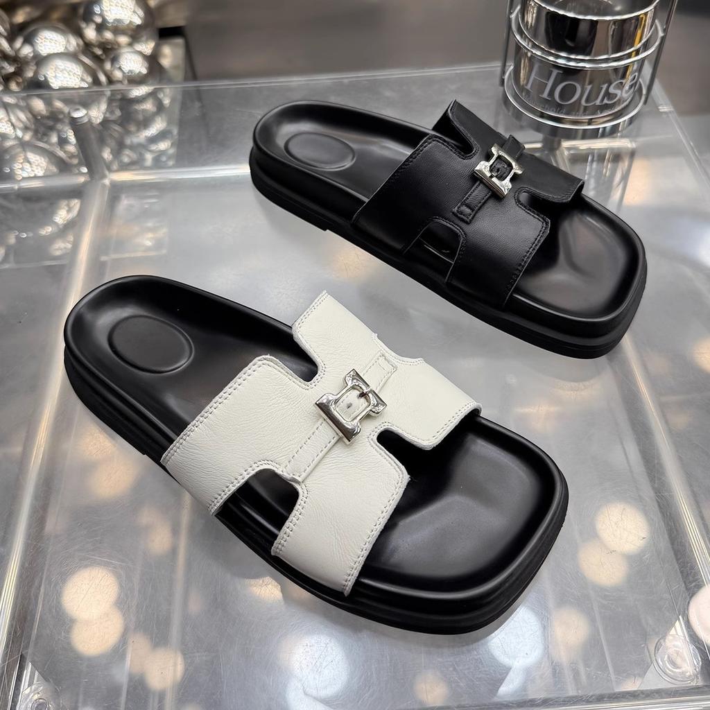 Soft-soled Comfortable, Fashionable and Versatile One-word Cool Slippers 2025 Summer New Soft Leather Simple Outer Wear Open-toed Sandal Holder