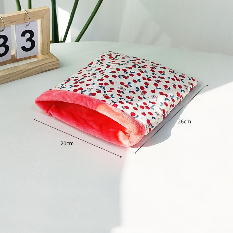 Small Pets Thickened Plush Warm Nest Small Animal Pet Hamster Sugar Glider Winter Comfortable Sleeping Bed Bag Pets Supplies