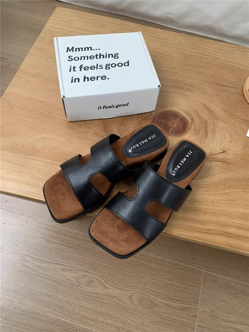 

Французские маленькие сандалии на платформе, шлепанцы, женская летняя обувь 2025, новинка, с юбкой, высококлассные крутые шлепанцы, пляжные сандалии 40 чёрный