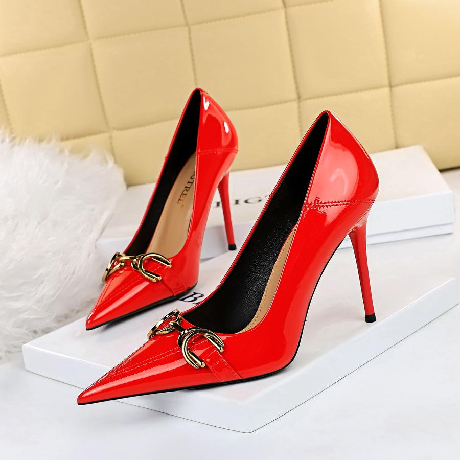 Red White Metal Buckle Wedding Shoes Women New Patent Leather Shallow High Heels Pumps Fashion Pointy Toe Party Shoes Woman
